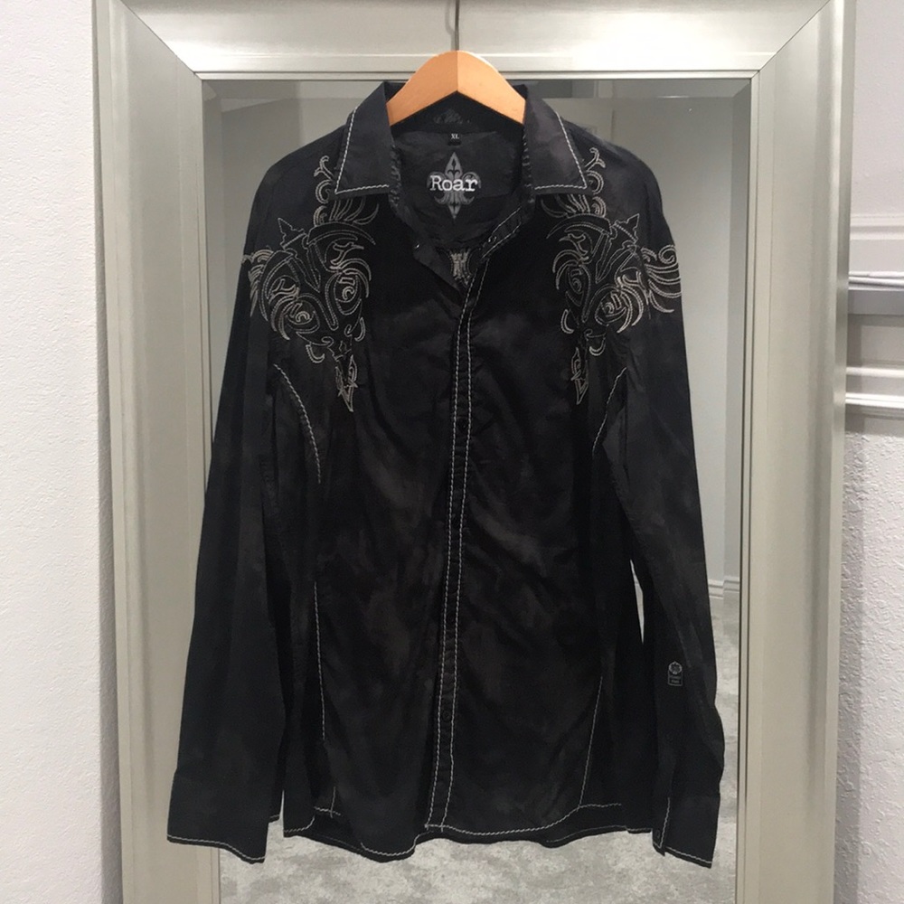 ROAR Men’s Long Sleeve Shirt